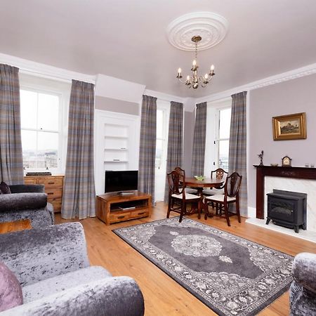 Joivy Cozy Apt Near Edinburgh Castle Edimburgo Exterior foto