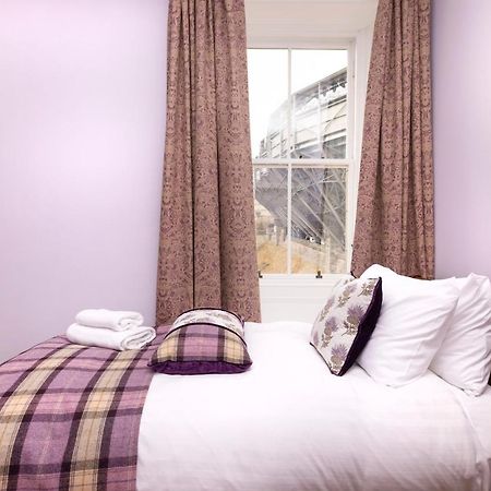 Joivy Cozy Apt Near Edinburgh Castle Edimburgo Exterior foto