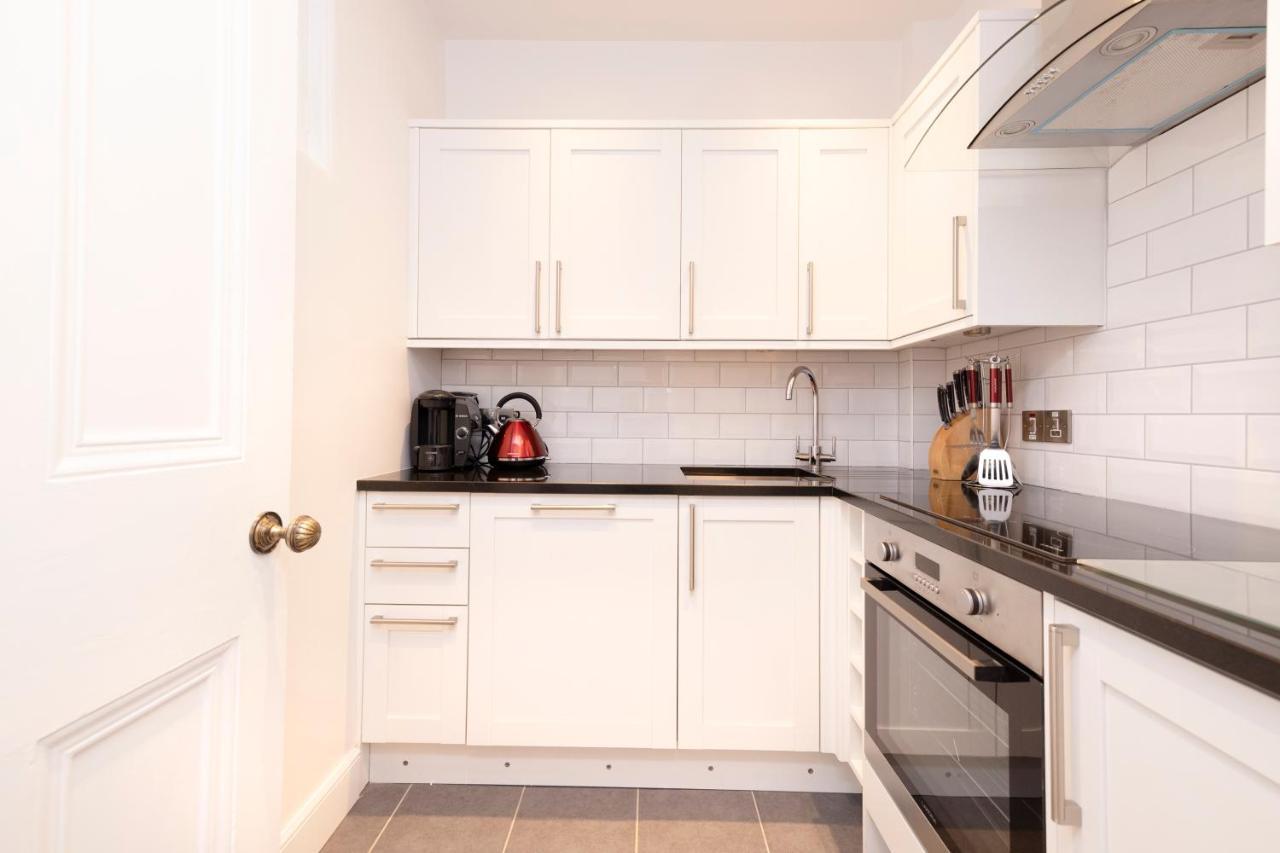 Joivy Cozy Apt Near Edinburgh Castle Edimburgo Exterior foto