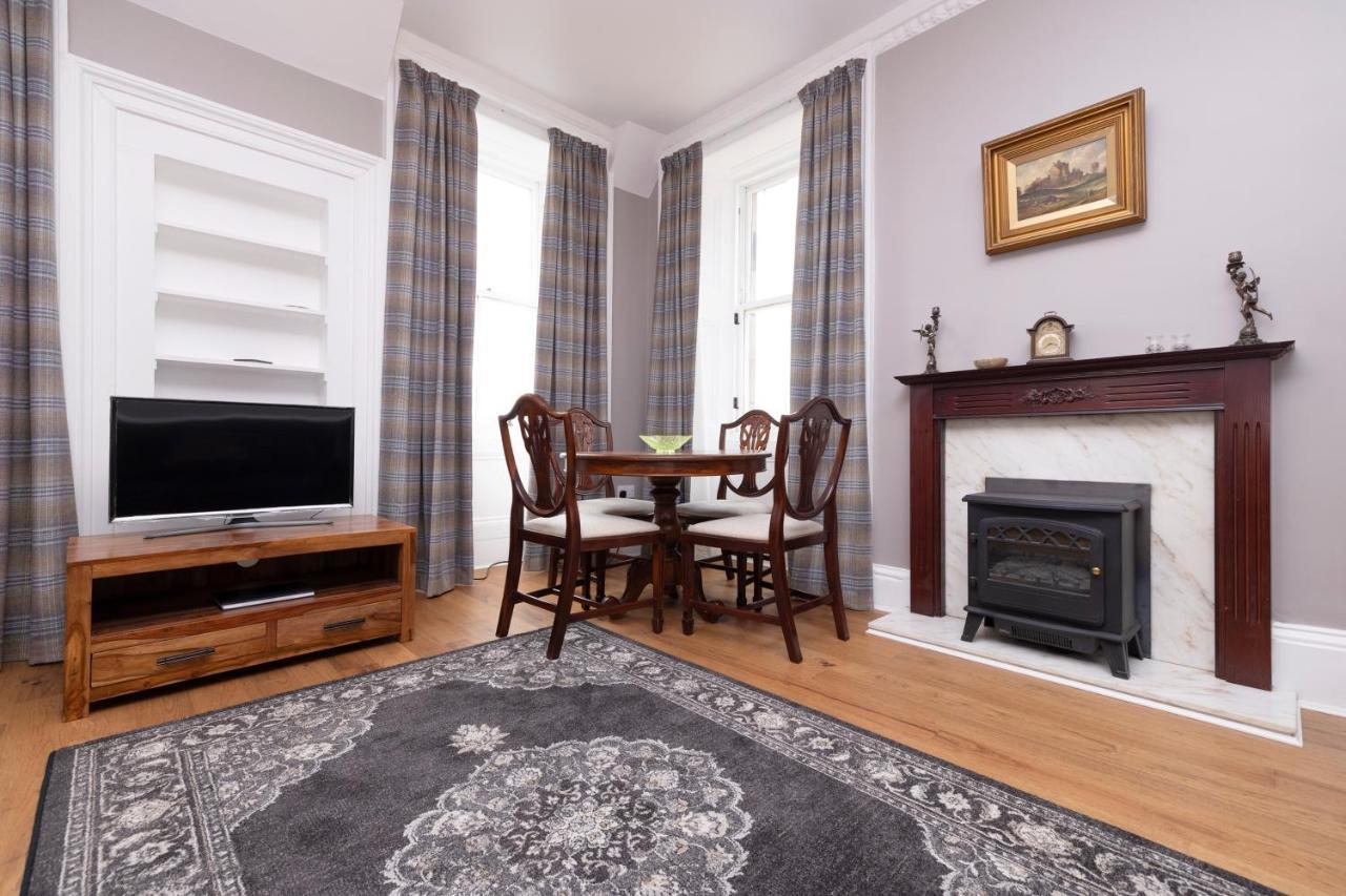 Joivy Cozy Apt Near Edinburgh Castle Edimburgo Exterior foto