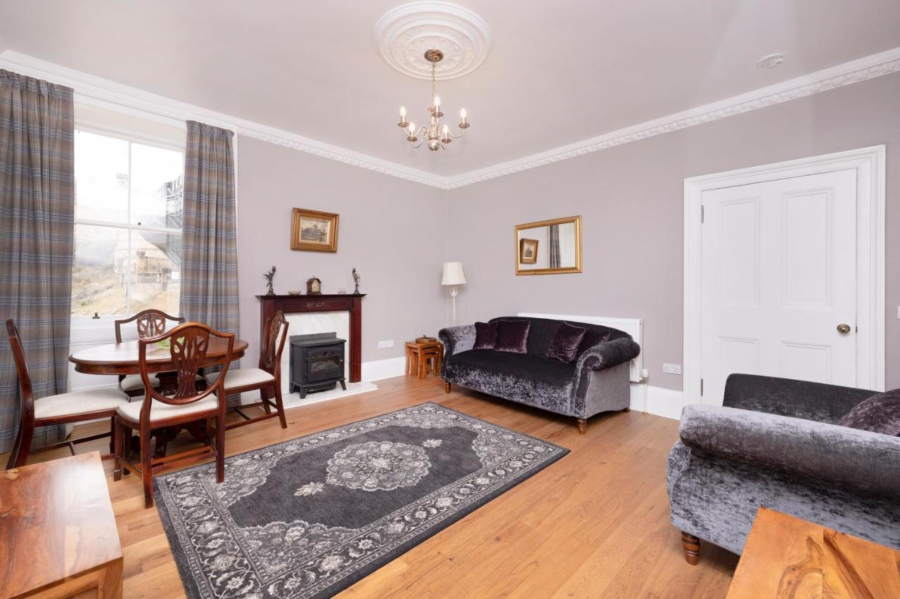 Joivy Cozy Apt Near Edinburgh Castle Edimburgo Exterior foto