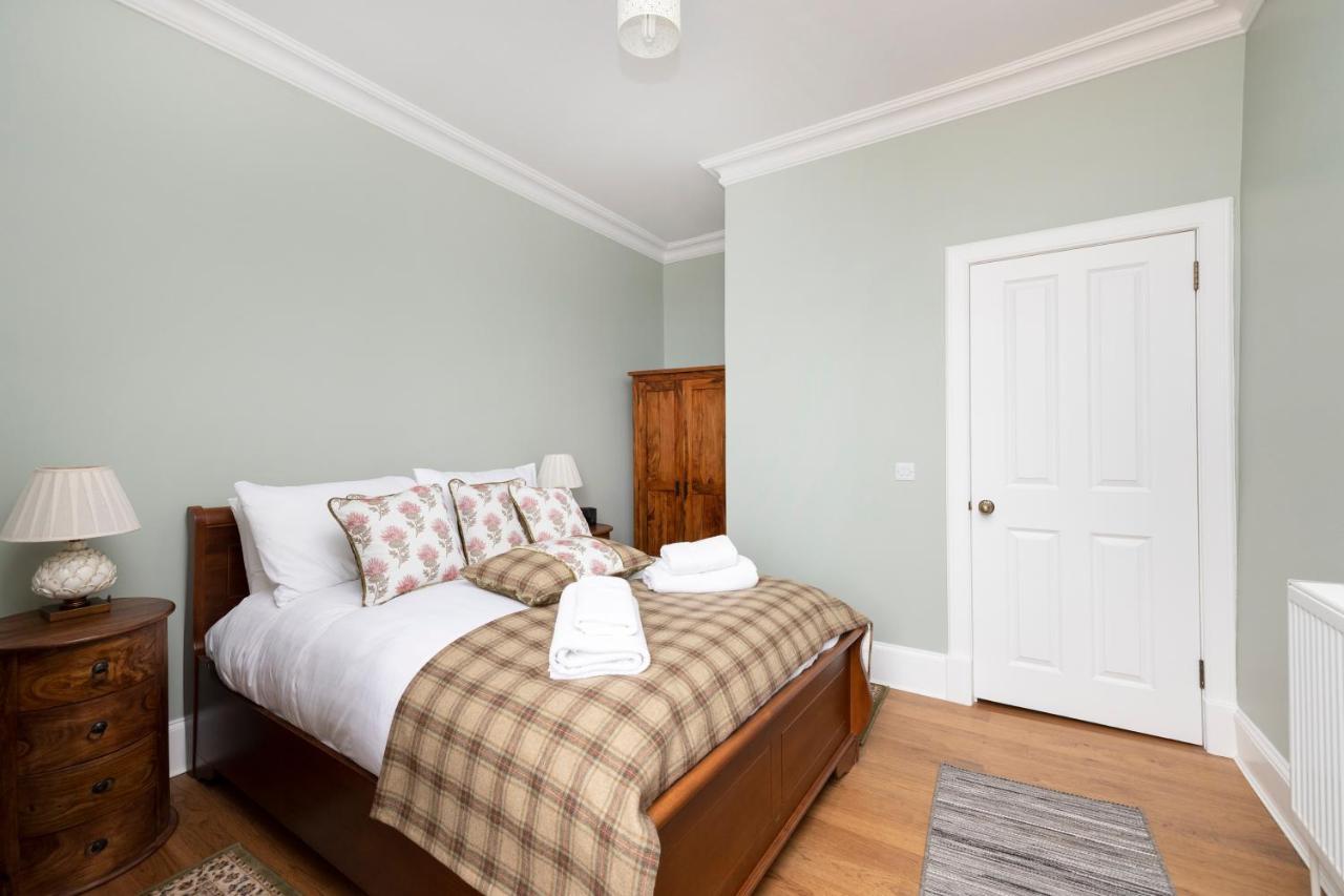 Joivy Cozy Apt Near Edinburgh Castle Edimburgo Exterior foto