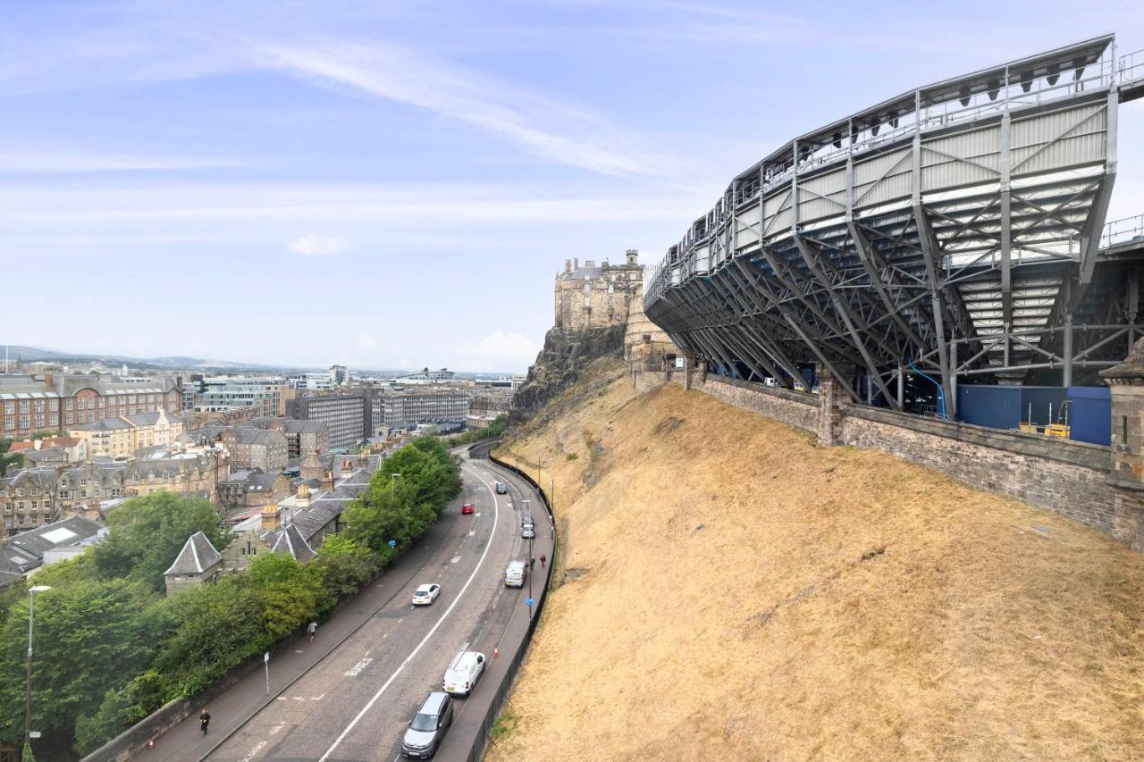Joivy Cozy Apt Near Edinburgh Castle Edimburgo Exterior foto